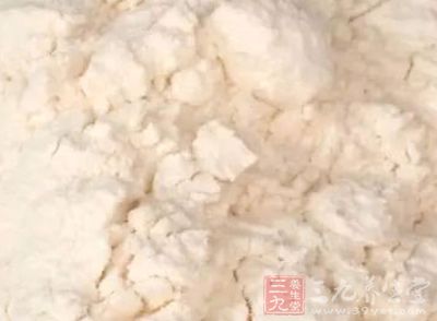 馬肉1塊面粉200克