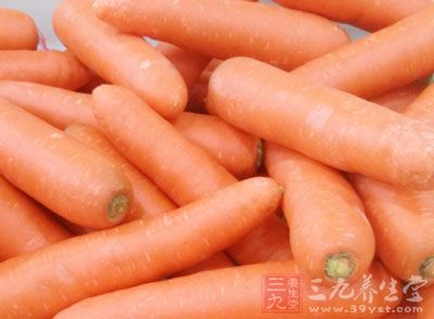 莴筍1-2根，胡蘿卜1-2根
