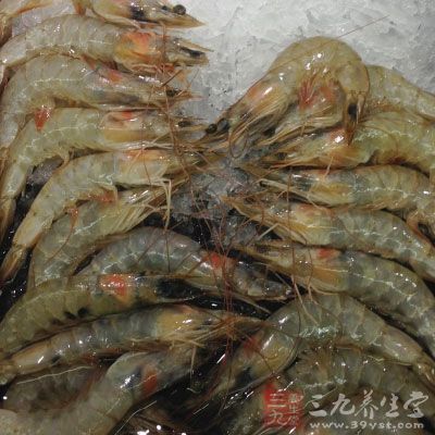 雞1只，墨魚丸500克，蝦500克