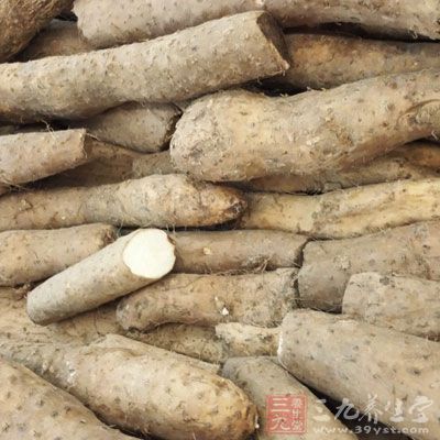 肉，雞蛋，面粉，油，山藥，蔥，姜，醬油，醋，鹽