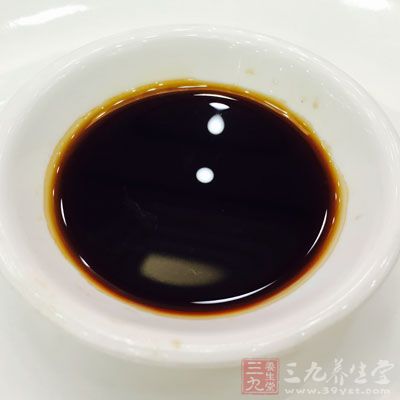 驢肋肉1000克,醬油200克,甜面醬30克,精鹽5克 驢肋肉1000克,醬油200克,甜面醬30克,精鹽5克