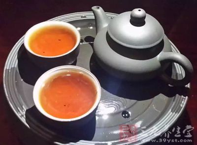 本品對風熱感冒既有辛涼解表作用,又可做為預防茶劑飲用 本品對風熱感冒既有辛涼解表作用,又可做為預防茶劑飲用