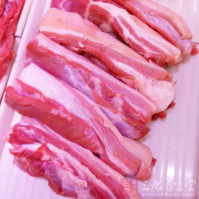 五花肉300g，豆瓣醬1大勺