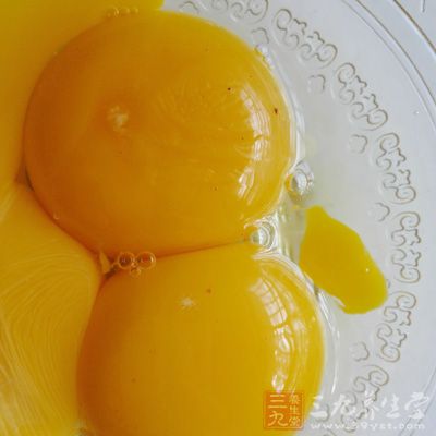 面粉，鹽，雞蛋，火腿適量，胡蘿卜