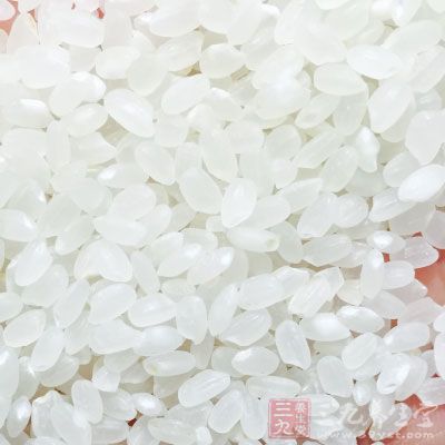 精糯米、精粳米各1250克，赤豆沙250克