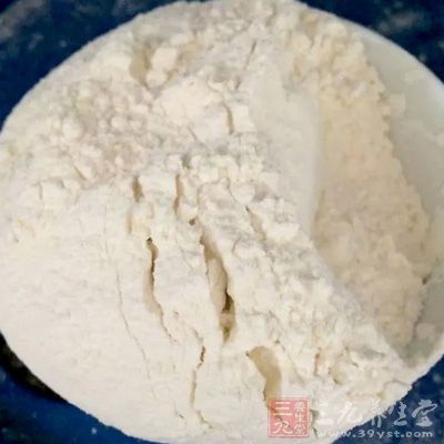 低筋面粉90克、黃油45克 低筋面粉90克、黃油45克