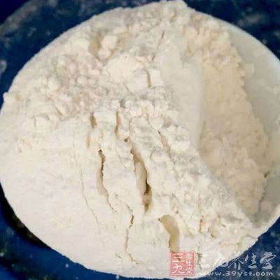 低筋粉220克,高筋粉30克,黃油40克 低筋粉220克,高筋粉30克,黃油40克