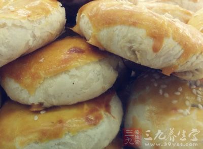老婆餅是廣東潮州地區一種漢族傳統名點