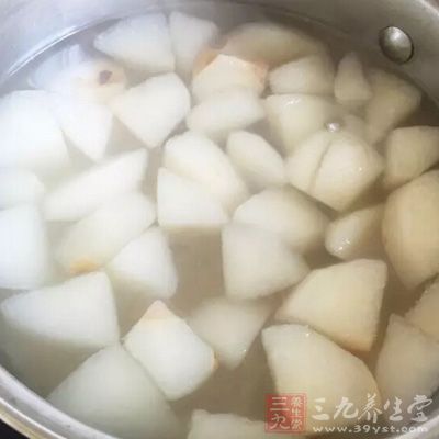 常吃冰糖雪梨還能夠有效的保護肝髒