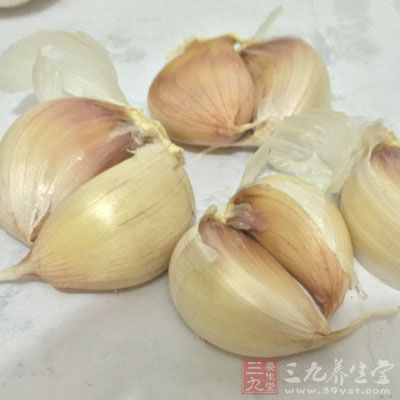 蒜20克,姜20克,辣妹子醬20克,鹽2克,味精3克 蒜20克,姜20克,辣妹子醬20克,鹽2克,味精3克