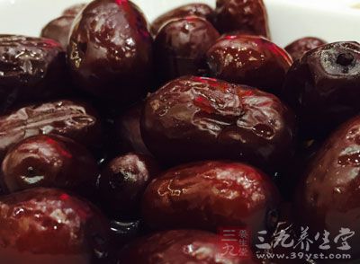 大棗，紅糖或蜂蜜，水