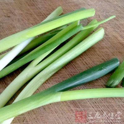 肉餡，蝦，糯米，鹽，蔥，姜，生抽，料酒，白胡椒粉，香油