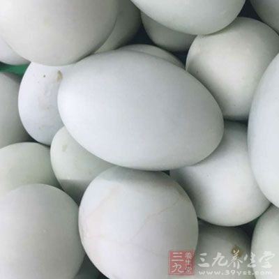 糯米荷蘭豆，臘肉生鹹鴨蛋