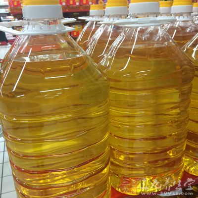 蛹、油、澱粉、鹽、雞蛋、味精 蛹、油、澱粉、鹽、雞蛋、味精