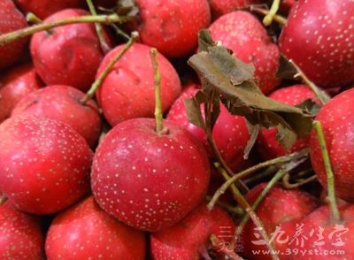 材料：白糖，紅果