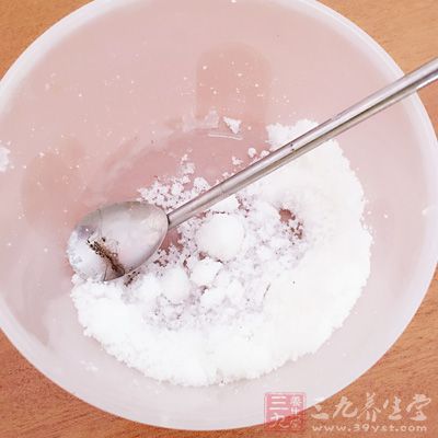 梨果肉500g，水100g，麥芽糖150g，白糖100g