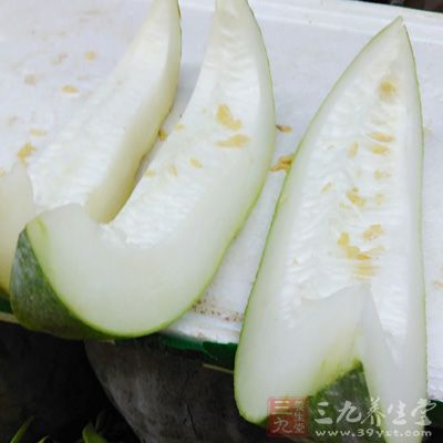 水發牙揀翅250g，冬瓜1500g，蟹黃75g