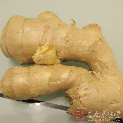 姜30公克,大蒜粒50公克 姜30公克,大蒜粒50公克