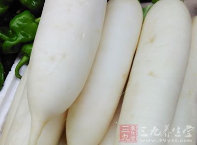 白蘿卜、羊排、寬粉條、蔥、姜、鹽、料酒、香菜根、山楂干 白蘿卜、羊排、寬粉條、蔥、姜、鹽、料酒、香菜根、山楂干
