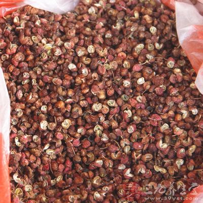 排骨,鹽,花椒,大料,蔥,姜,蒜汁,香油,醬油,醋 排骨,鹽,花椒,大料,蔥,姜,蒜汁,香油,醬油,醋