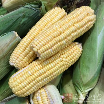 金燦燦玉米1個，雞蛋1個