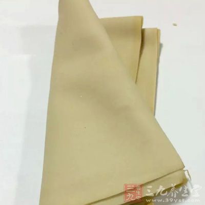 千張1張，雞蛋1個，娃娃菜，肉絲