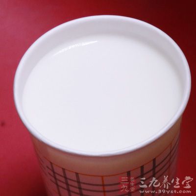 玉米油、高粉、酵母、雞蛋、糖、鹽、牛奶、水 玉米油、高粉、酵母、雞蛋、糖、鹽、牛奶、水