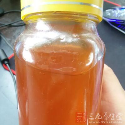 面包粉500克,酵母6克,蜂蜜120克 面包粉500克,酵母6克,蜂蜜120克