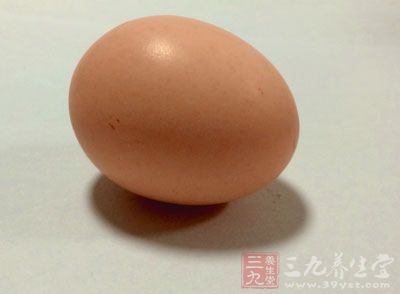 冷凍水餃10粒、雞蛋2顆、青蔥2支