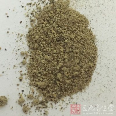 加料酒、雞蛋、澱粉、橄榄油、香油、海鹽、胡椒粉
