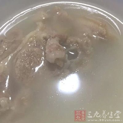 清炖羊肉湯能保持羊肉本身的味道