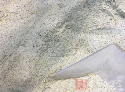 一杯粘米面,3杯水,生石灰 一杯粘米面,3杯水,生石灰