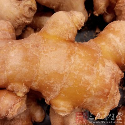 米豆腐一盒、肉糜、干辣椒段少許、姜粒、大蔥白、醬油、豆瓣 米豆腐一盒、肉糜、干辣椒段少許、姜粒、大蔥白、醬油、豆瓣