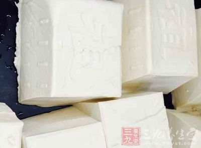 文蛤200克，豆腐1塊