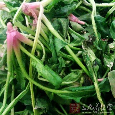 專用腸粉粉125克，水150克，肉50克，蛋2個，油少許，菠菜少量