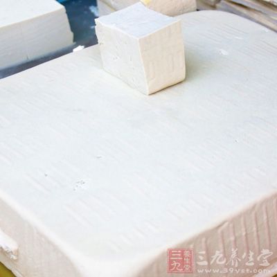 北豆腐,香菇,蝦仁,豌豆,胡蘿卜 北豆腐,香菇,蝦仁,豌豆,胡蘿卜