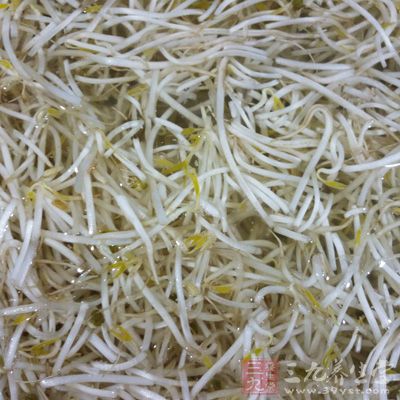 細陽春面150公克,豬肉絲50克,綠豆芽30克 細陽春面150公克,豬肉絲50克,綠豆芽30克