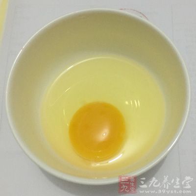 蛋液70g,糖粉40g,低粉70g 蛋液70g,糖粉40g,低粉70g