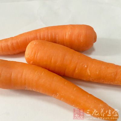 胡蘿卜,白蘿卜,姜米,黃焖牛腩,由大米 胡蘿卜,白蘿卜,姜米,黃焖牛腩,由大米