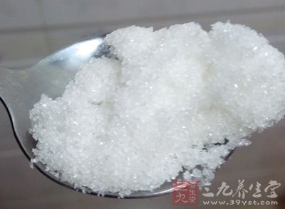 純牛奶，QQ糖(味道隨意)，砂糖，蛋黃1個