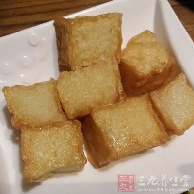 牛蒡甜不辣1片，魚豆腐3塊，福袋2個