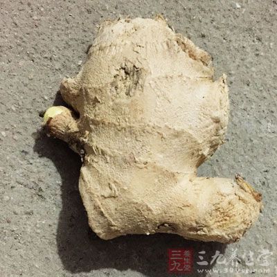 干蔥、姜、黃酒、味精、食鹽、雞精、白胡椒粉、小茴香、柴魚粉、昆布