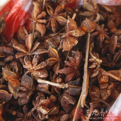 葵花子仁適量、食鹽適量、姜適量、八角適量 葵花子仁適量、食鹽適量、姜適量、八角適量