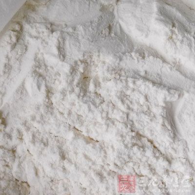 高筋面粉500克，紅糖60克，酵母粉3克