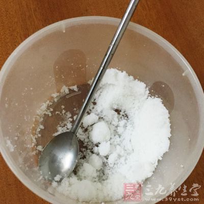 醬油1小勺，鹽適量，糖少許，胡椒粉1小勺