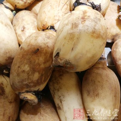 藕300克,粽子2個,肉片100克,胡蘿卜 藕300克,粽子2個,肉片100克,胡蘿卜