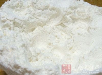 中筋面粉200g,玉米粉40g,紫薯2個,速發酵母3g,溫水100g 中筋面粉200g,玉米粉40g,紫薯2個,速發酵母3g,溫水100g