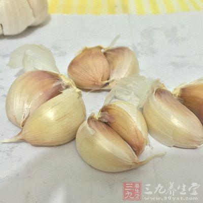 一字排,生蒜,干辣椒,生抽,老抽 一字排,生蒜,干辣椒,生抽,老抽