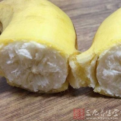 塗滿奶油奶酪，低脂酸奶，香蕉