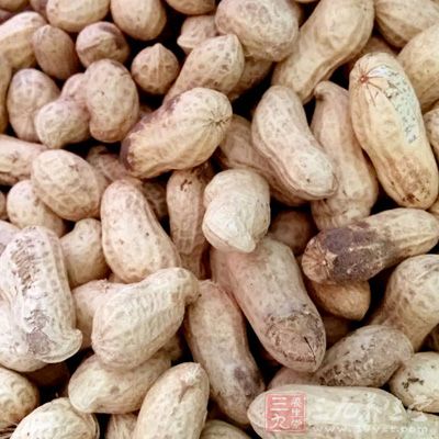 三文魚皮200克,花生50克 三文魚皮200克,花生50克